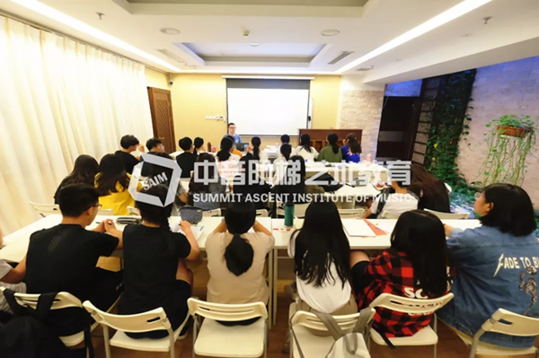 大提琴演奏培训机构哪家好？