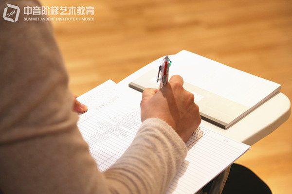 家境一般艺考值得走吗