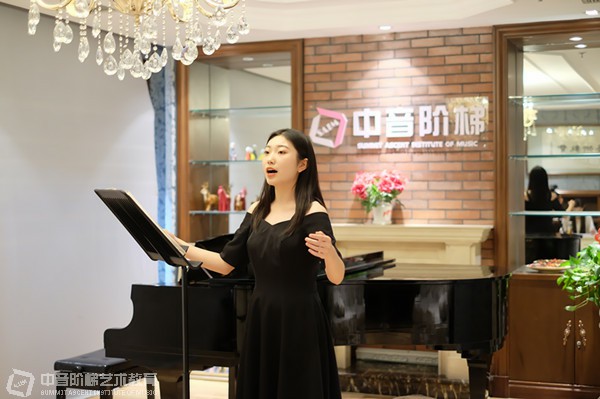 高二学钢琴能过艺考嘛