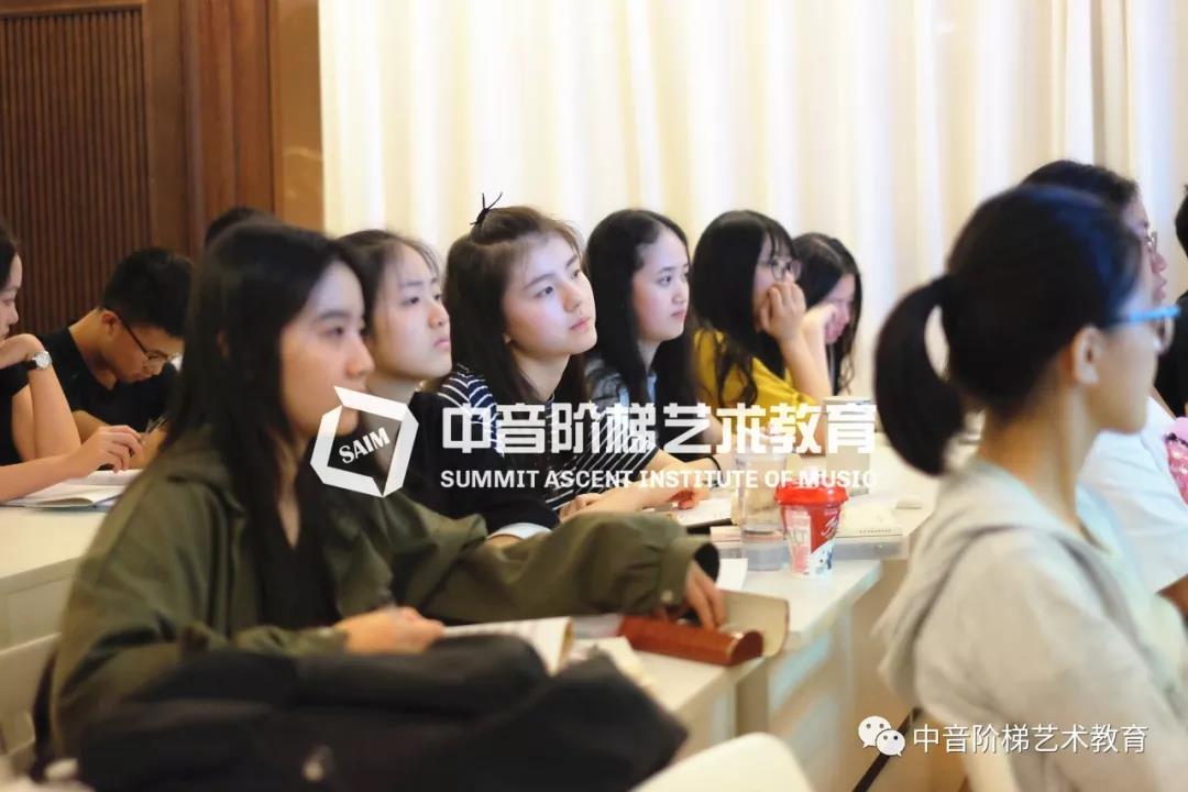 如何选择高考辅导班？