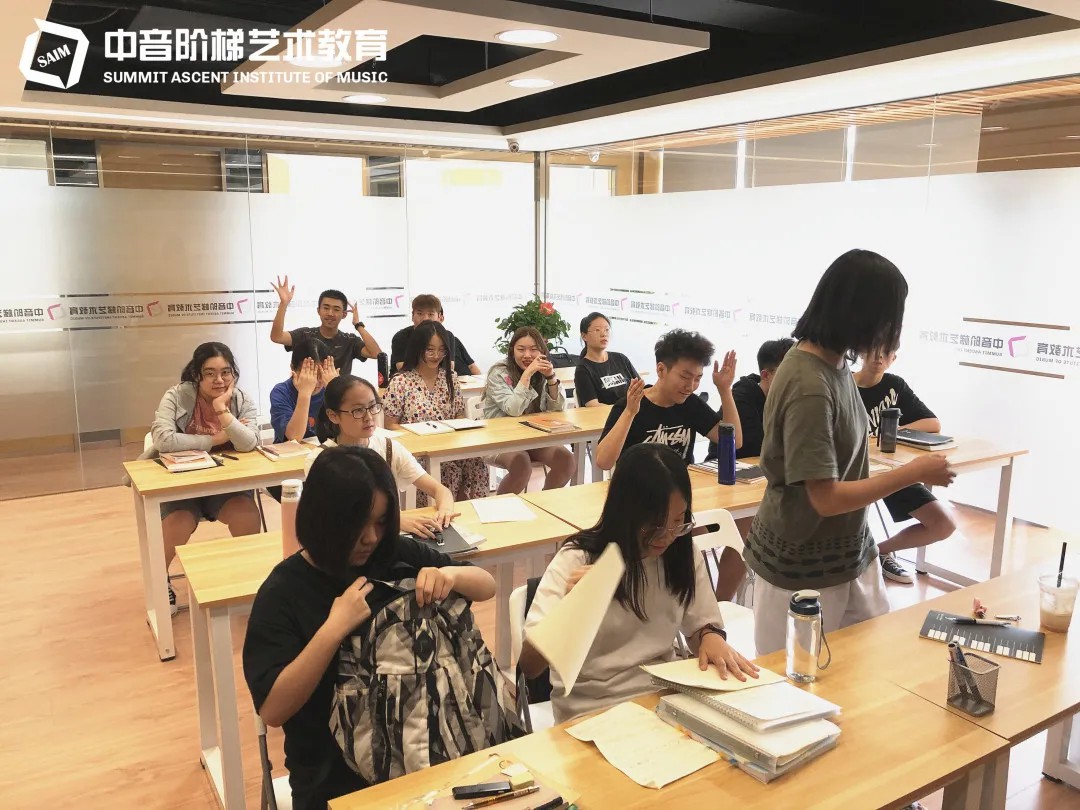 北京艺考集训机构，应该怎样选择适合孩子的机构和专业？