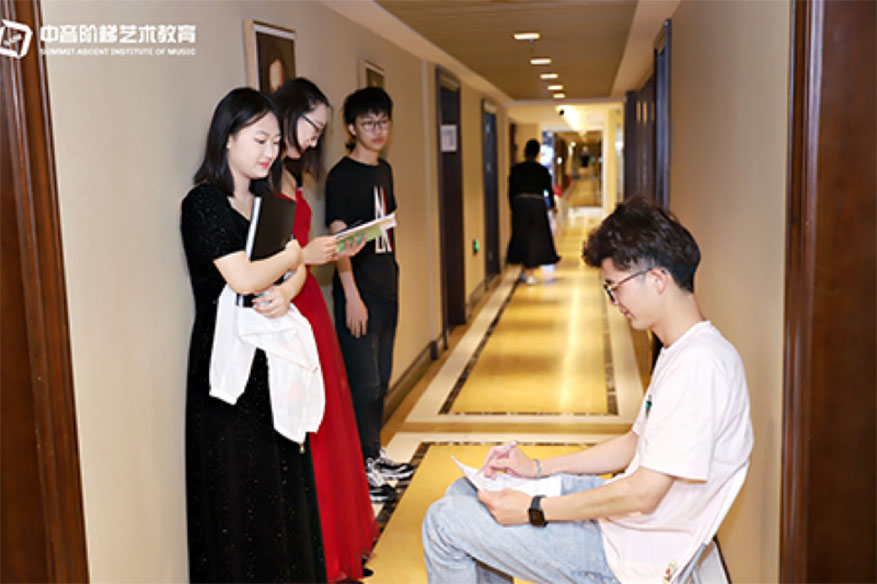 中音阶梯学员学习生活展示