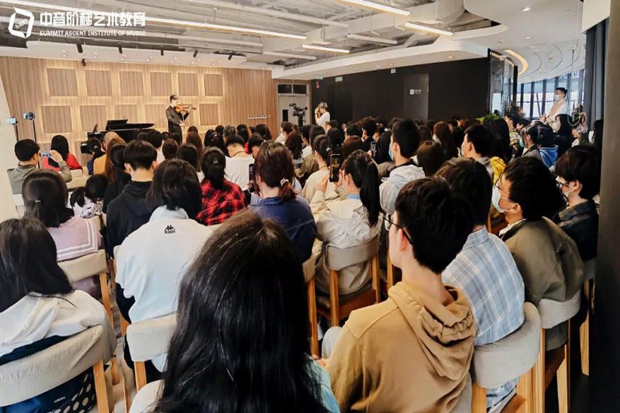 中音阶梯学员学习生活展示