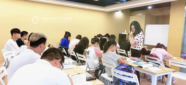 音乐教学法的功能目标有哪些？音乐课常用的教学方法有哪些？