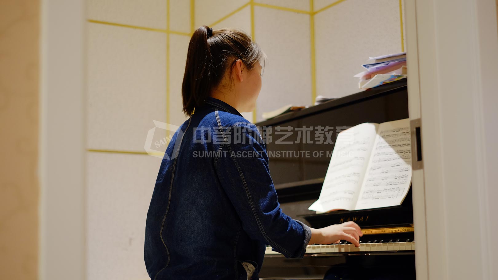 钢琴高考辅导班的收费是多少 该怎么学习钢琴