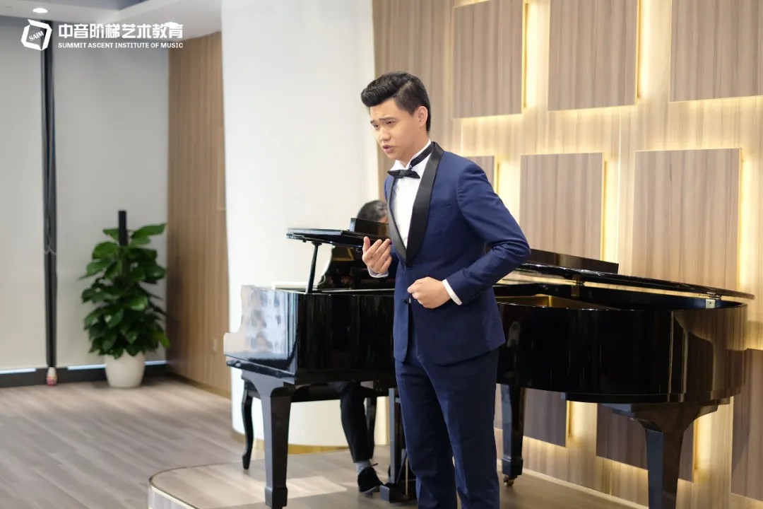 什么是声乐表演？中音阶梯艺术培训机构如何帮助声乐表演高考训练的？